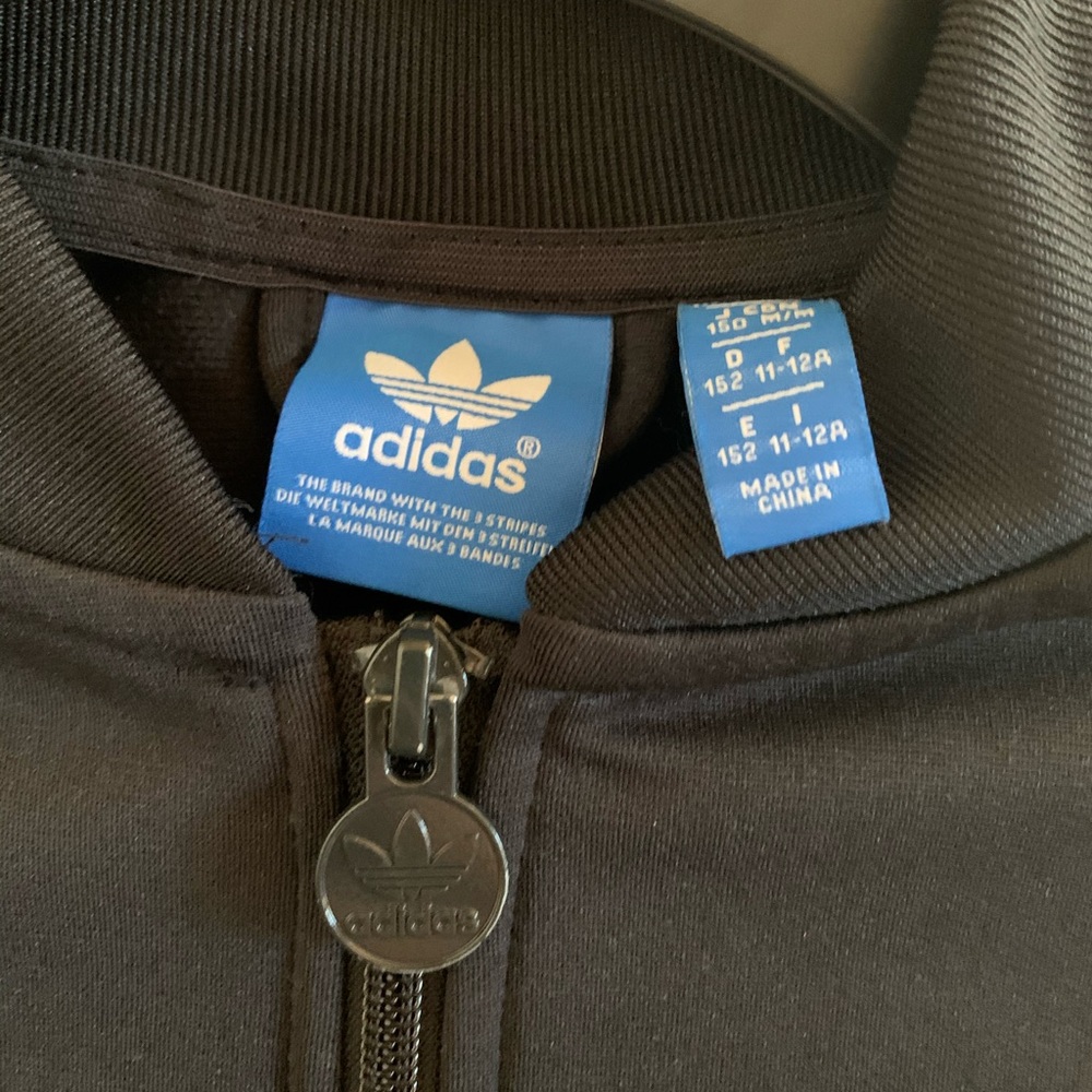 ♡ Adidas jacket ♡ - Picture 2 of 4